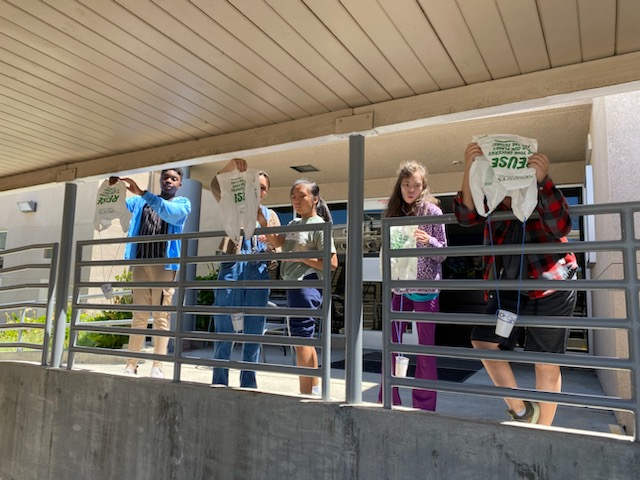 AEWrightMS's tweet photo. Ms. Olivas' class tested our their parachutes today! #aewms #lvusd https://t.co/ta5aXxPV9q