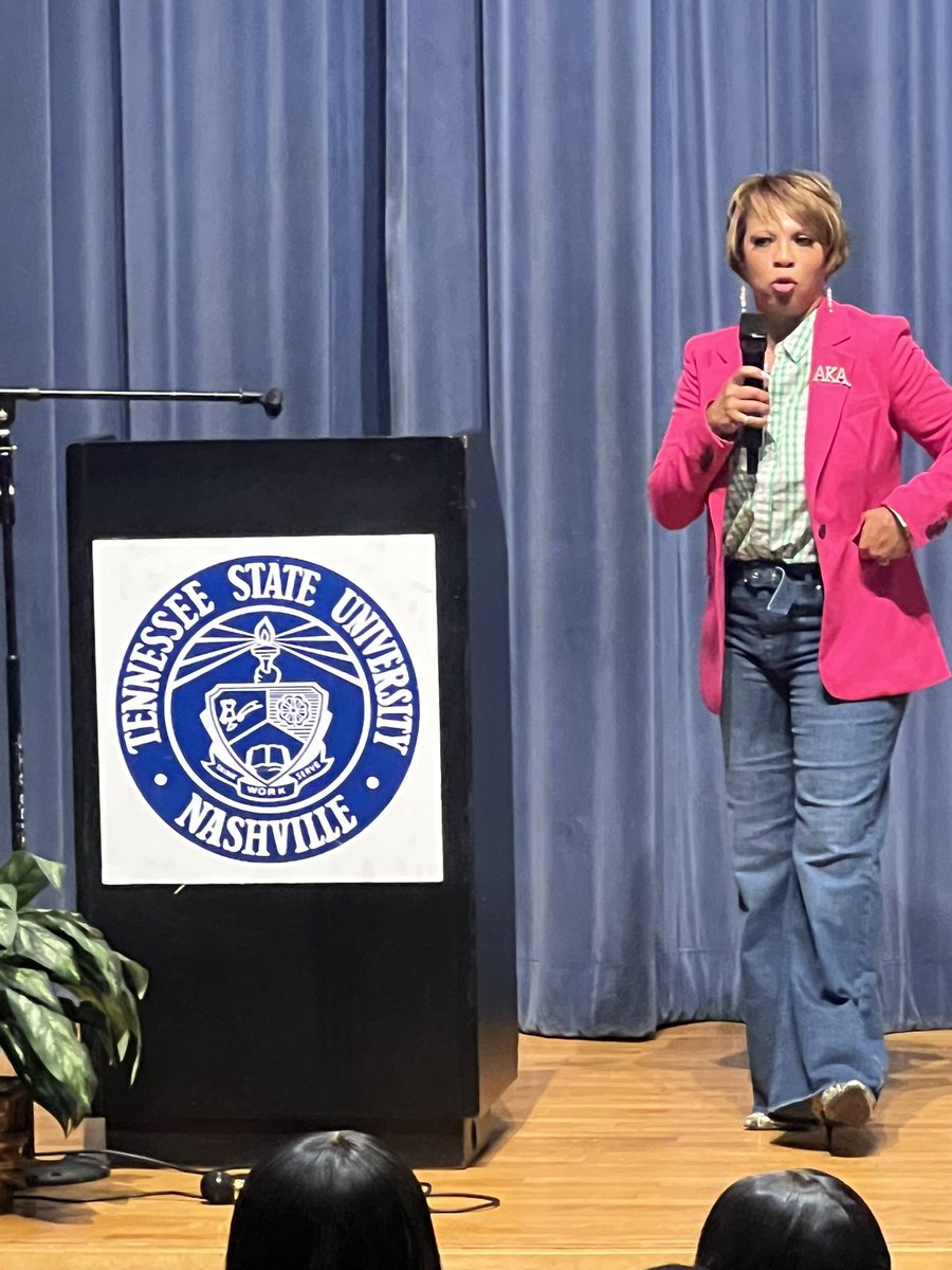 What a great visit with the neophytes @akasorority1908 @TSUtigers Tennessee State University. We has a great fireside chat about #selfcare #wellness and @BetheOneYouNeed (I’m in the hot pink and gingham pink & green shirt in the middle)!! #AKA1908 #HBCU