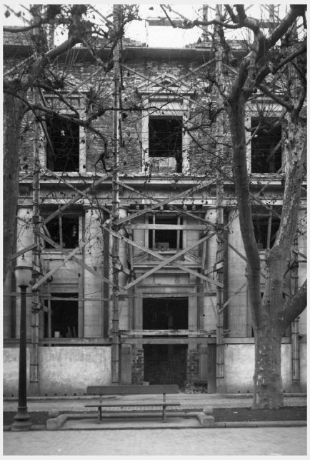 ahlleida's tweet photo. Descobrir el @MuseuMorera a l'antic Palau de Justícia que #RegionesDevastadas van construir des de la grisor i l'estil franquista. Doncs s'ha transformat.
Els espais ens porten de forma fluida per les millors obres d'art fins a la visió de la #SeuVella
#XAC
@patrimonigencat https://t.co/xpm0GgPTro