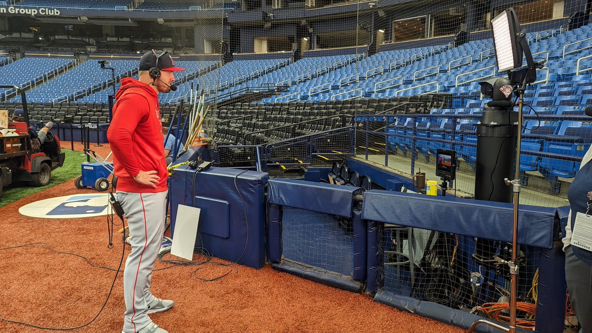 Mike Trout is LIVE now on #ChattingPractice Tune in here: mlb.com/chattingpracti…