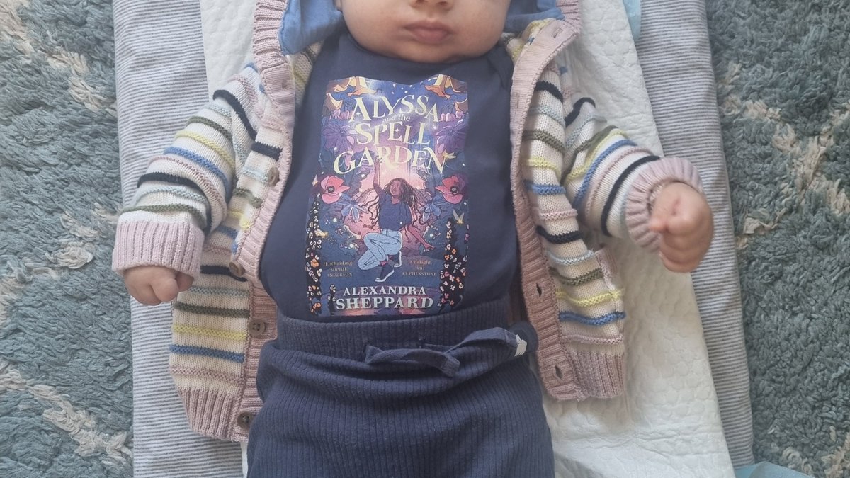 Had the loveliest launch party for Alyssa and the Spell Garden 🥹 Pics to come but for now enjoy me using my son for shameless self-promotion.