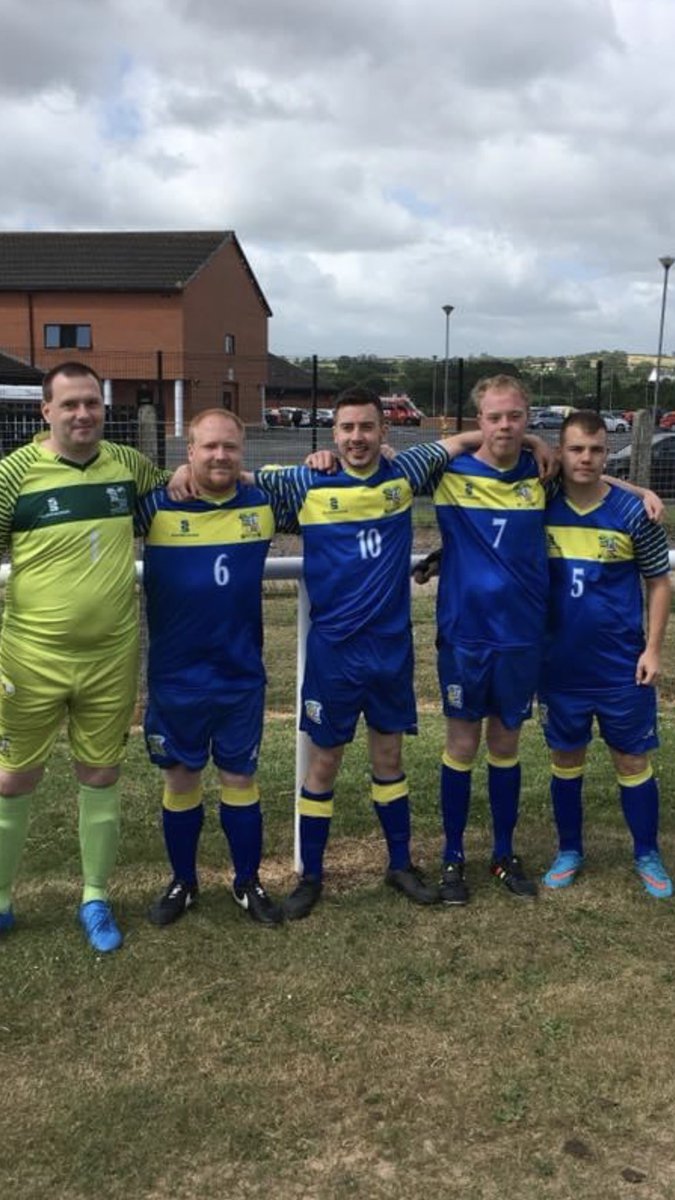 Chris Miles tweet media