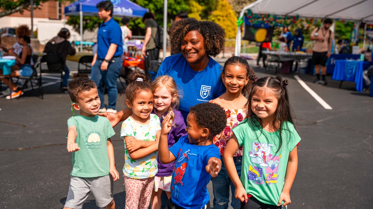 ForsythTechCC's tweet photo. What a day! Our Spring Fling at Forsyth Tech was an amazing celebration with a fantastic turnout! 🌸🎉 Thank you to everyone who joined us for the music, games, and all-around fun. Our community spirit is alive and well! 💚 #ForsythTech #SpringFling https://t.co/d9pZmJcG5P