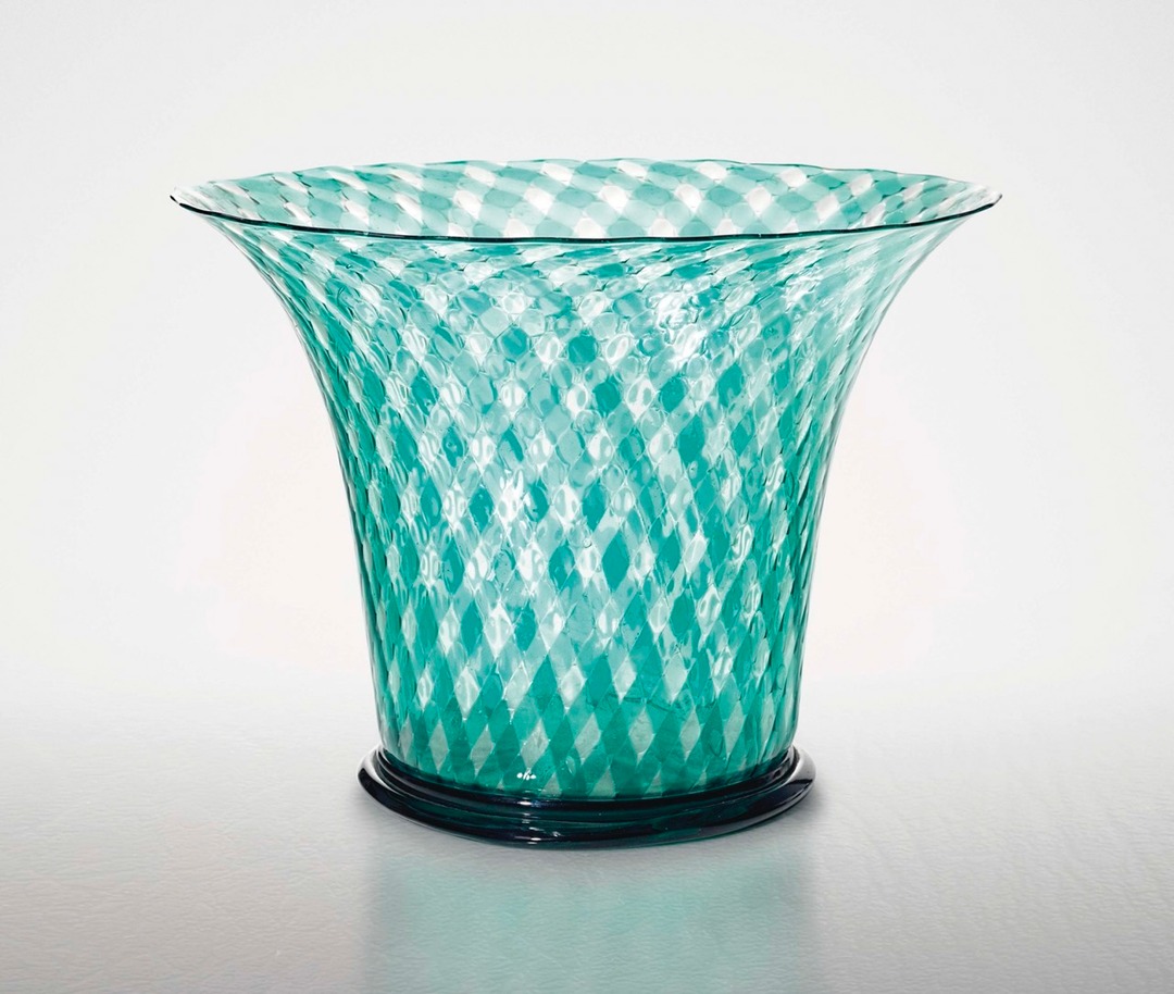 Canne Incrociate vase. Carlo Scarpa. c.1928. Image: Christie's.