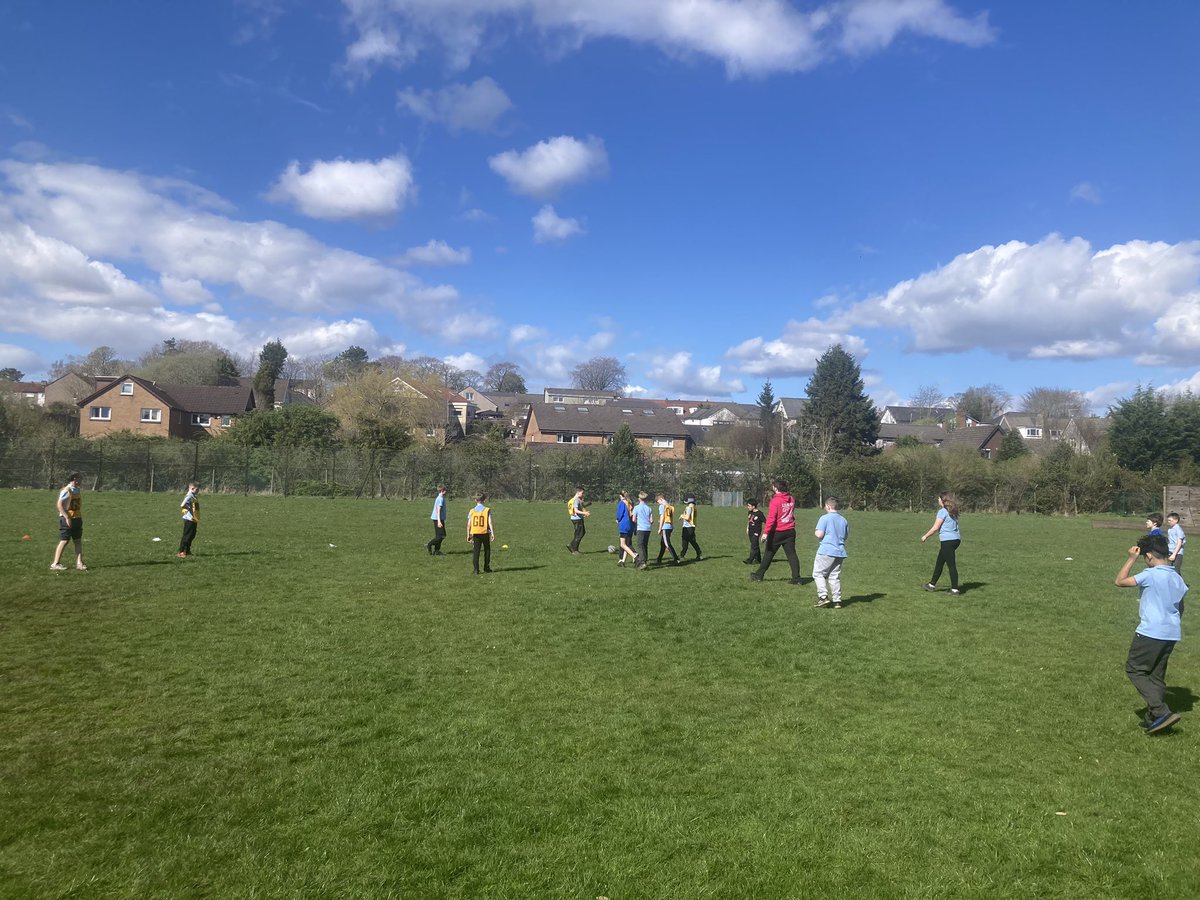 A huge thank you to Dylan from <a href="/KirkintillochHS/">KHS</a> who led our first after school rugby coaching session with a group of P6 &amp; P7 pupils today. The children were so excited to hear about Dylan’s rugby expertise and experience. <a href="/EDActiveSchools/">East Dunbartonshire Active Schools</a> @InnesPat_ASC
