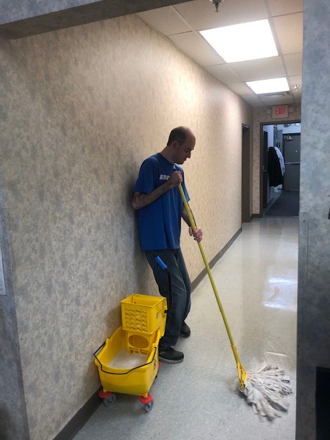 #WorkingWednesday Jake keeps busy while mopping the hallway at Lake County Title Bureau. We enjoy witnessing individuals with DD working with
@deepwoodind
#CommunityEmploymentServices to find a job that matches their abilities and interests.
@DODDohio
#OpeningDoorsIn2024