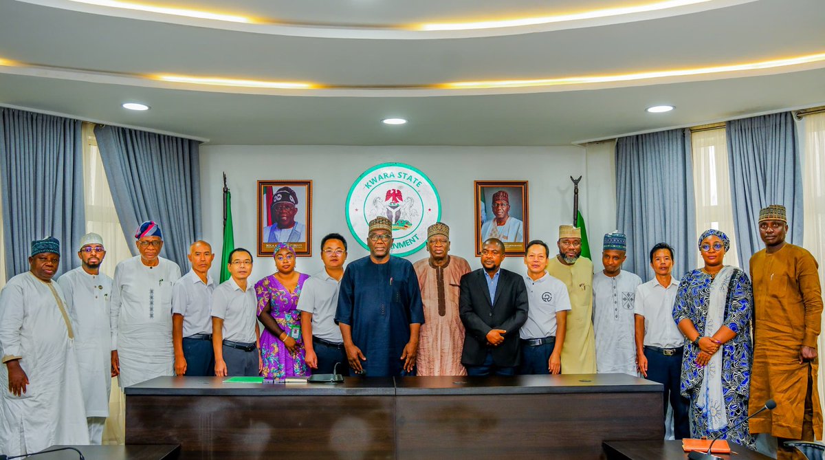 Today, I received a delegation from the ER-KANG Mining Nigeria Company Limited led by the Managing Director, Sun Qing Rong, at Government House Ilorin. During our meeting, I mentioned to them that our administration is always open for partnerships and engagements that attract