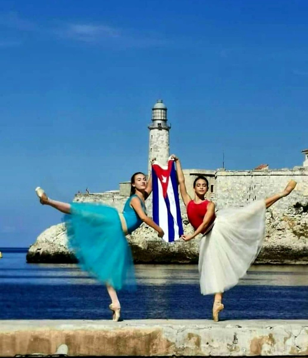 MryRodrguez4's tweet photo. 👉La opción de rendirnos hace rato, mucho rato, fue borrada del 🅰️DN de los cubanos‼️

PATRIA O MUERTE ❕️🇨🇺 https://t.co/5OI7XeAT5w