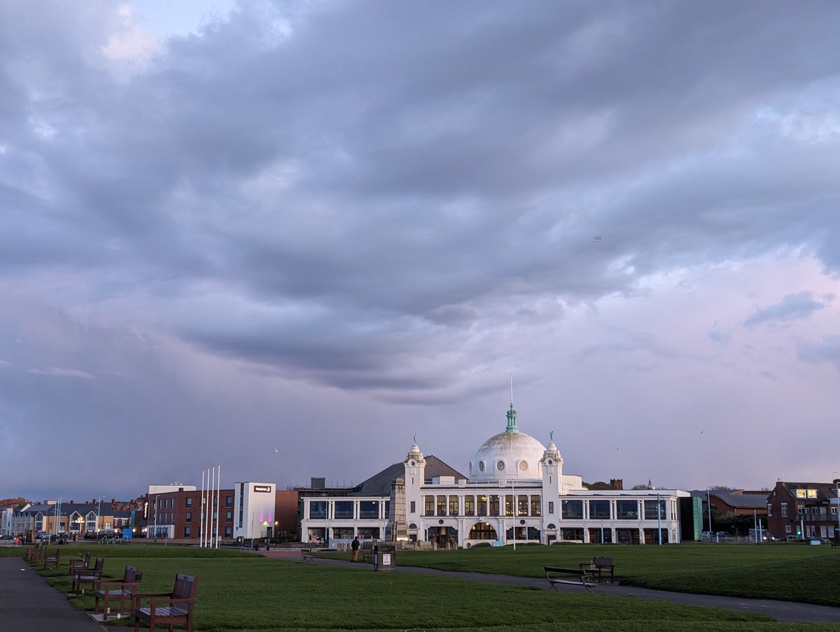 Evening #rainclouds over the #northsea #whitleybay