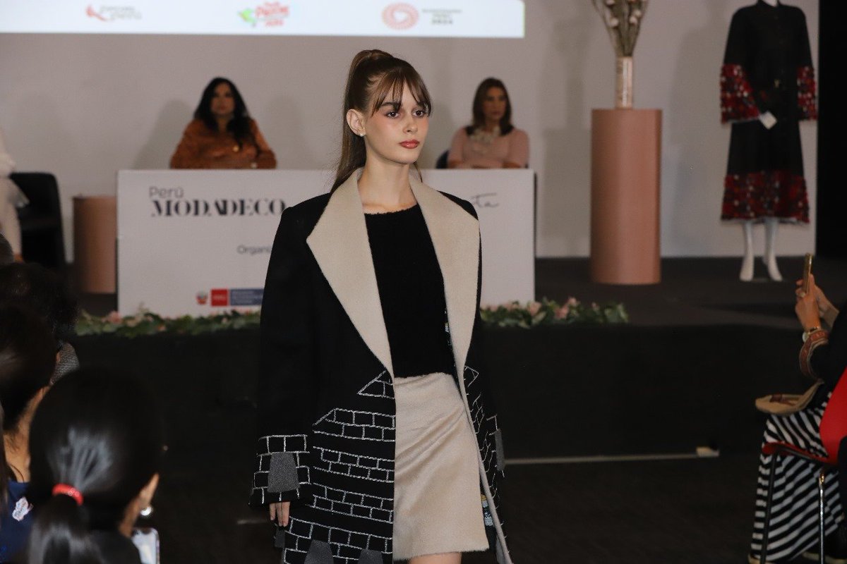 MINCETUR's tweet image. #PerúModaDeco es el principal evento de @promperu en la industria de la vestimenta, artículos de regalo y decoración en el Perú, que busca impulsar las relaciones comerciales entre empresas nacionales con las internacionales. 🚢🌎