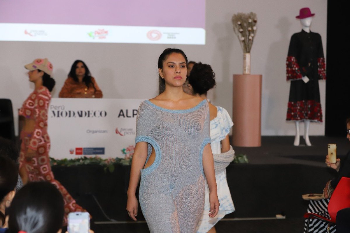 MINCETUR's tweet image. #PerúModaDeco es el principal evento de @promperu en la industria de la vestimenta, artículos de regalo y decoración en el Perú, que busca impulsar las relaciones comerciales entre empresas nacionales con las internacionales. 🚢🌎