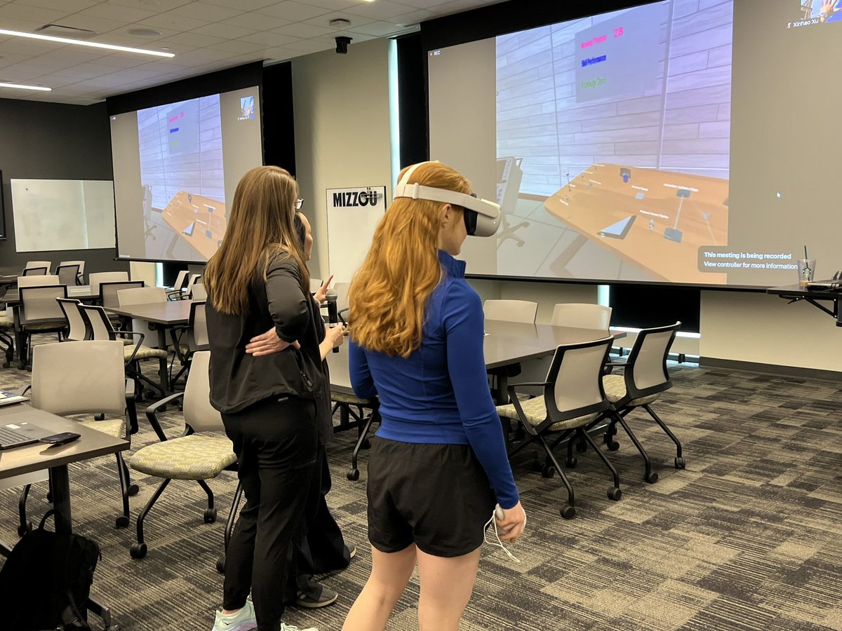 MizzouTell's tweet photo. VR-enabled Intravenous Piggyback (IVPB) medication administration practice! Test in process….. https://t.co/QvmpsSeMd3