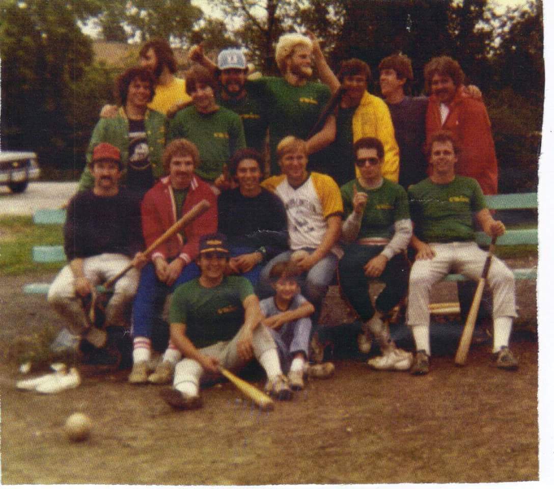 Today, paid last respects to another good friend and member of our 16' softball team RF Scotty Brendel (3rd from left standing). Gone too soon and too young my friend but you made your mark and left lasting memories. See you down rhe road 🙏🙏🙏 @WaubonseeChiefs @WCCchiefsSB