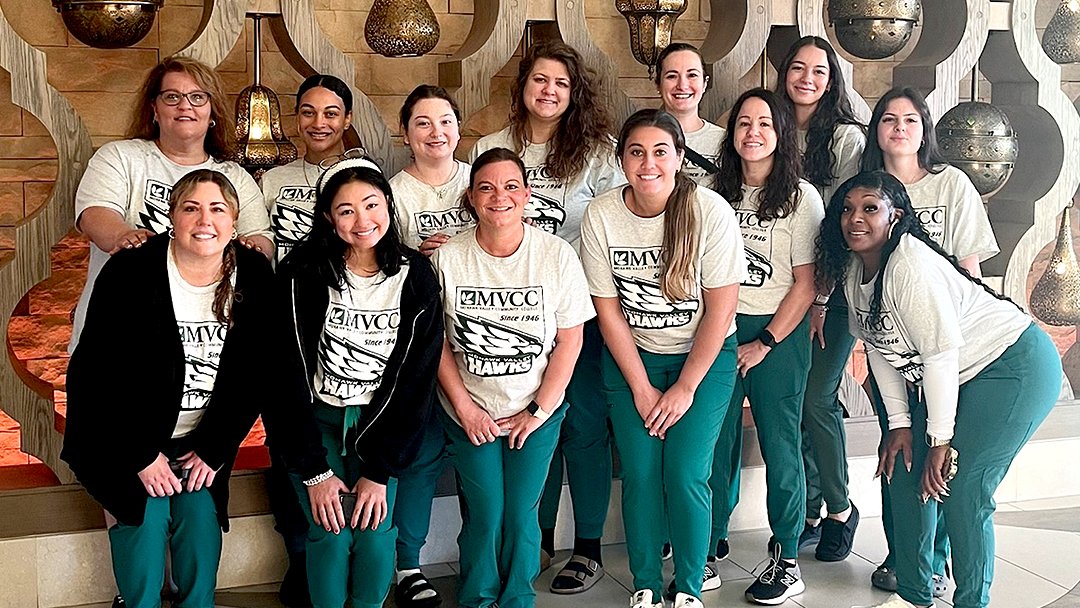 The MVCC Student Nurses Organization recently attended the National Student Nurses Association National Convention in Orlando. The conference provided opportunities for students to learn from top nursing leaders & get test-taking strategies for their upcoming NCLEX exam.