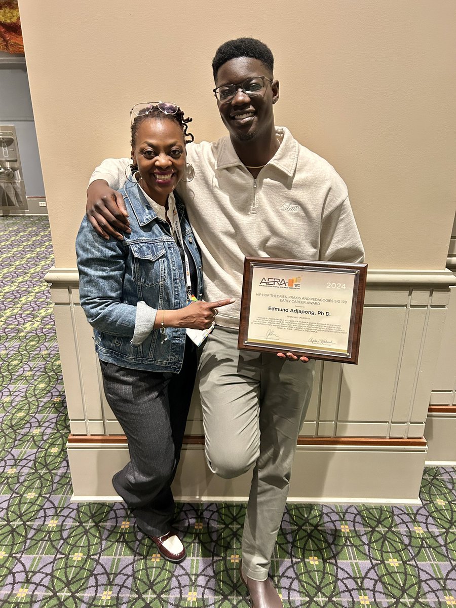 Honored to receive the Hip Hop Theories Praxis and Pedagogies SIG Early Career Award! Hip-Hop has been more than just music to me—it’s been a source of inspiration throughout my life. I’m so grateful to focus my research and practice on something I love so deeply. @aerahiphopsig