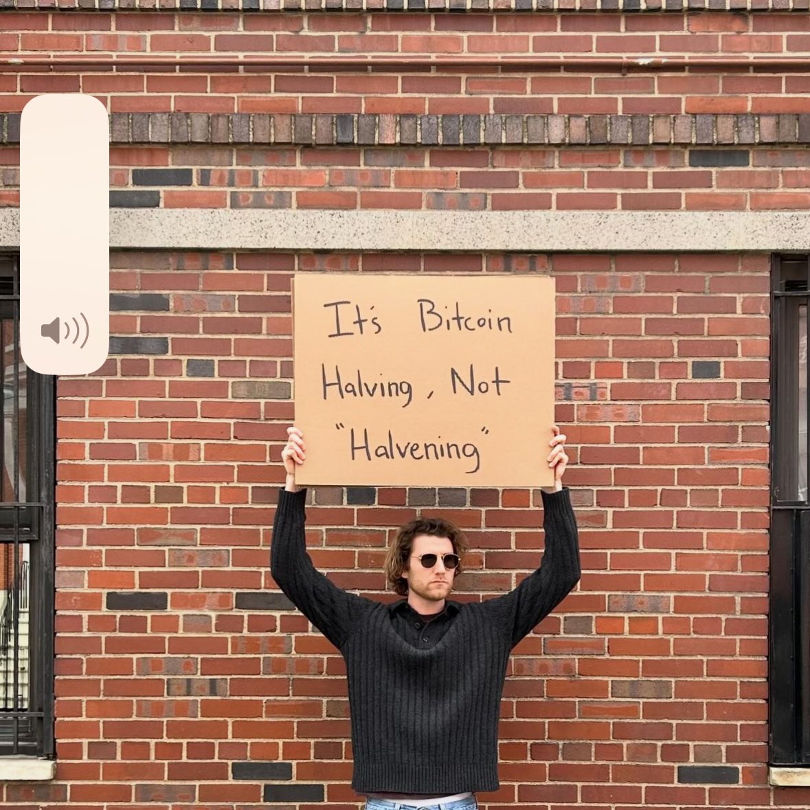 Motoshi92924948's tweet image. Take note (h/t #dudewithsign)