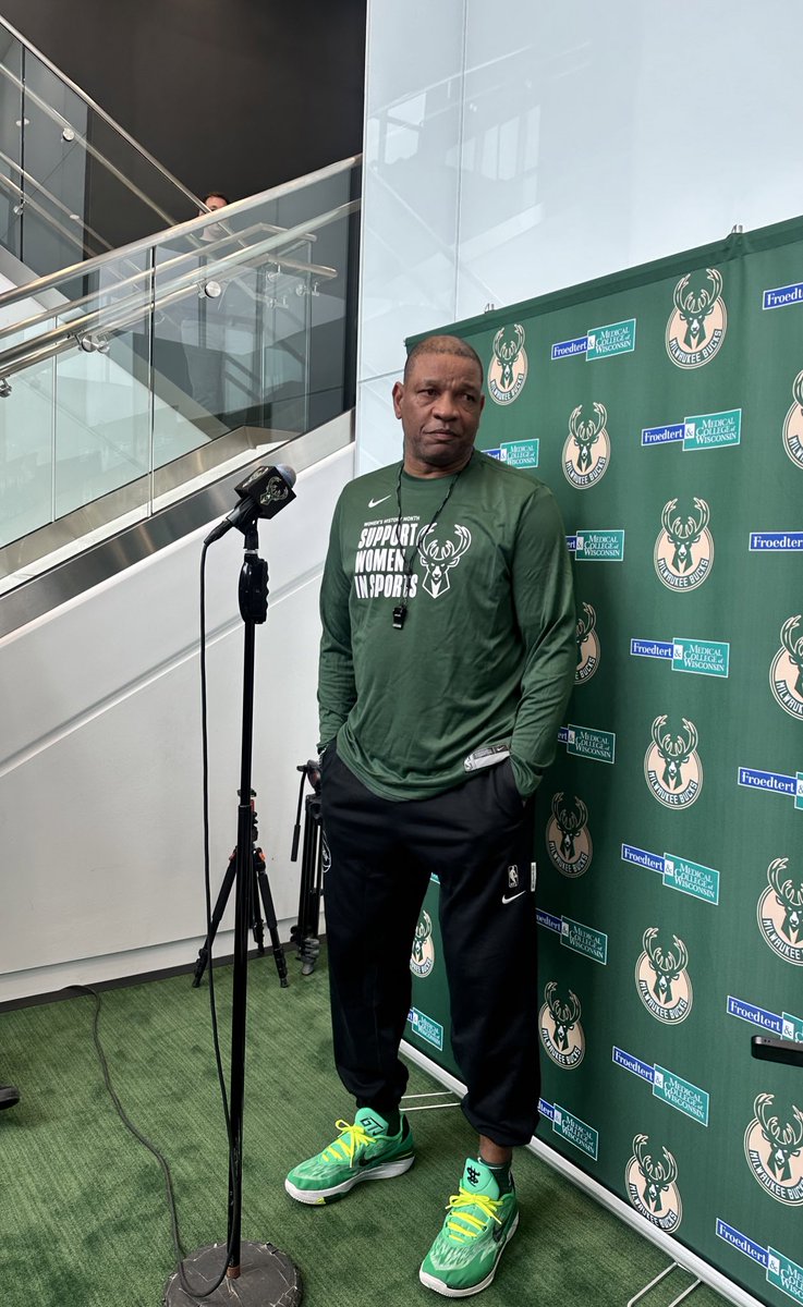 #Bucks Doc Rivers said Giannis Antetokounmpo, Damian Lillard & AJ Green did not practice today. Regarding Giannis, Doc said he's 'doing well', 'looks good' & is further along than they thought he'd be, but he's not ready yet. They also want Dame as close to 100% as he can be.