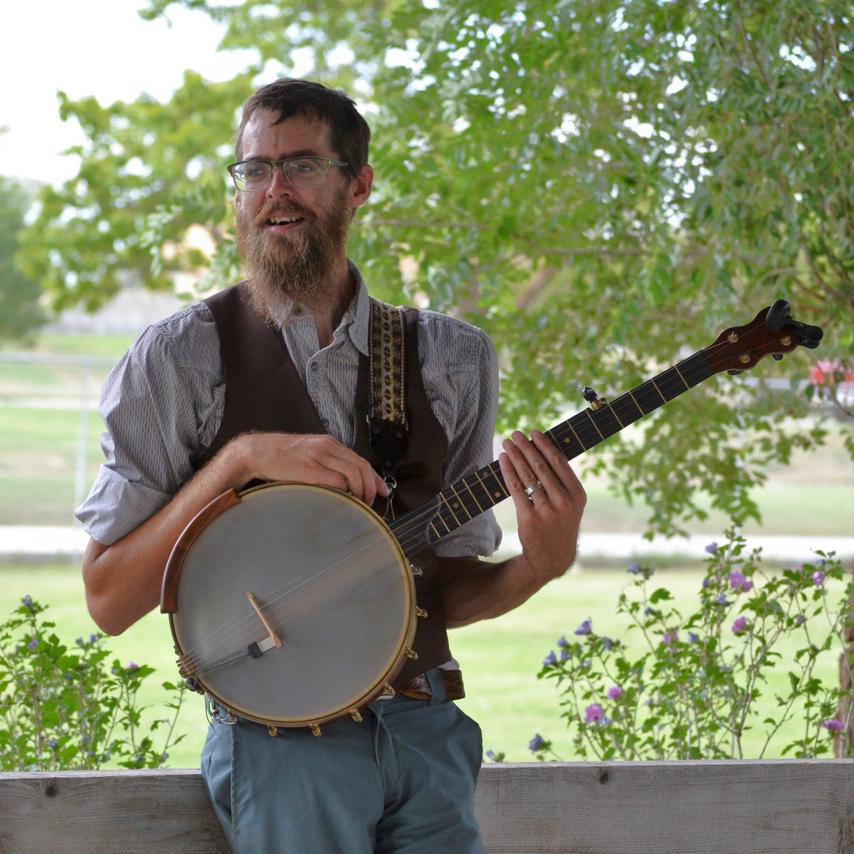 Listen to live music at the Indian Creek Library next Tuesday! John Depew will be playing from 7-8:15pm, so be sure to stop by!