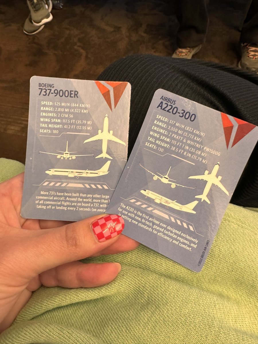 i can confirm that airplane trading cards do exist! i was so brave asking the pilots :,))) my week has been made!!