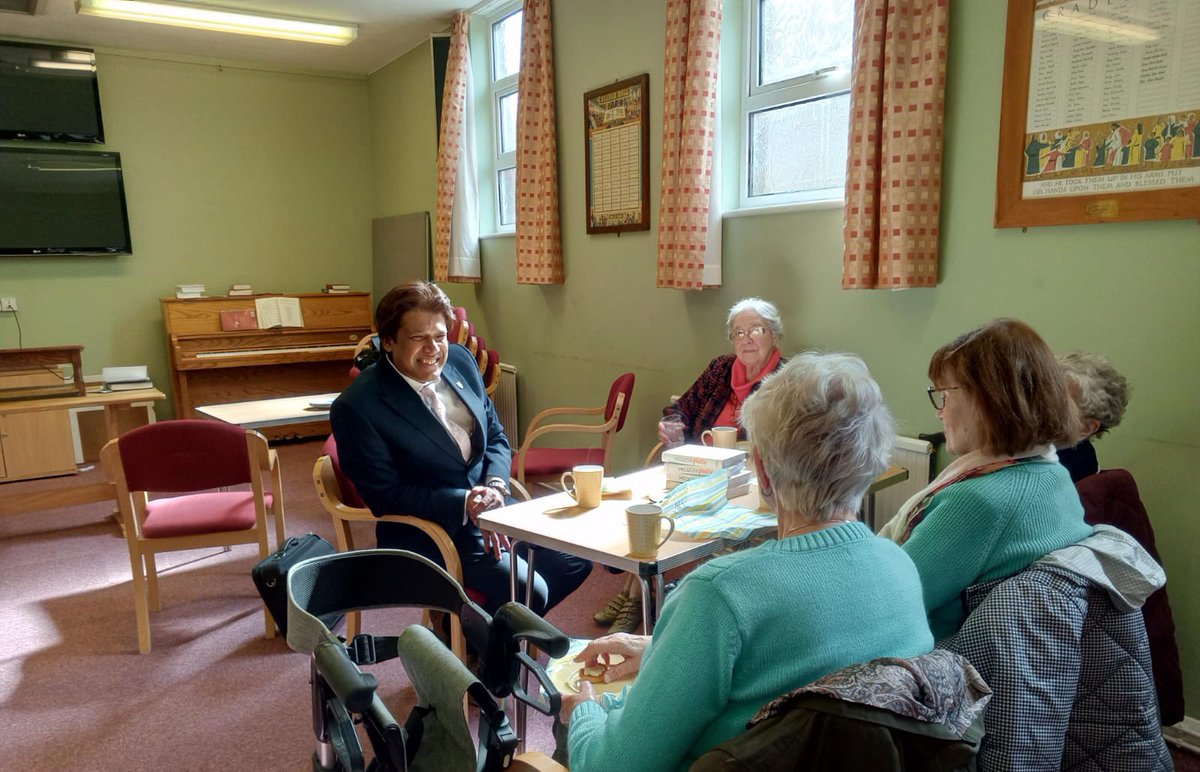 Thrilled to have been invited by Beulah Baptist Church Bexhill to the Buckhurst Room as a guest speaker, reflecting on my time as Mayor of Bexhill and the role of faith in my journey. It was a fantastic discussion covering various topics. A big thank you to the Tea Talk group.