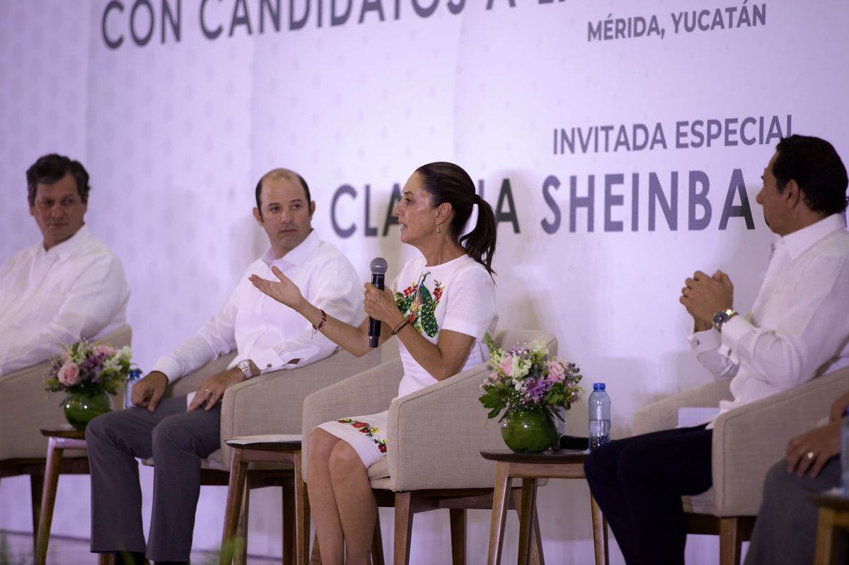 En la Gran Mérida a todas y a todos nos debe ir bien. Acompañamos a la Dra. @ClaudiaShein y a @HuachoDiazMena en la presentación de su proyecto de nación frente a integrantes del Consejo Coordinador Empresariarl de Yucatán. En #UnaGranMérida habrá diálogo abierto en el que los