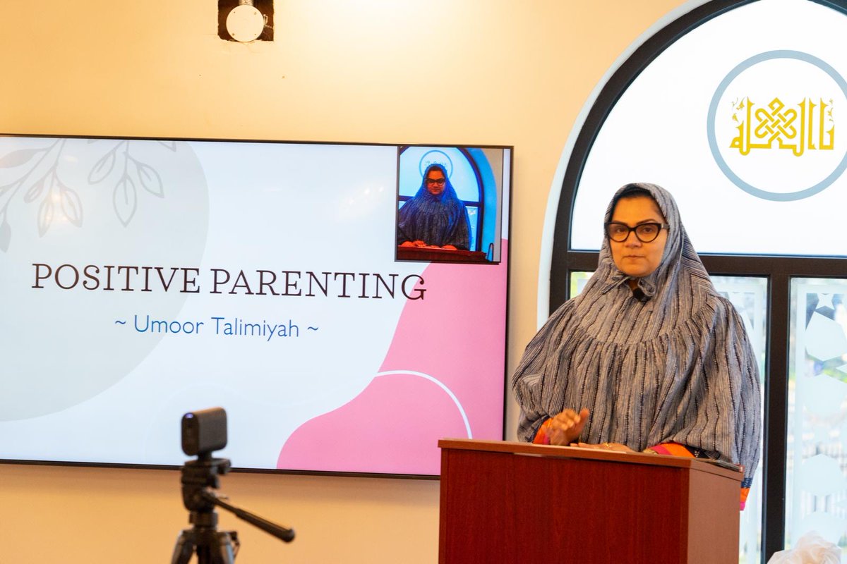 Bohras_USA's tweet photo. Positive parenting lays the foundation for children to grow into well-adjusted, responsible, and happy adults.

Life Coach and therapist, Tasneem Kagalwalla from the #CollinCounty #DawoodiBohra community conducted a Positive Parenting seminar focused on reinforcing good behavior, teaching skills, and nurturing a positive parent-child relationship, while promoting problem-solving and confidence.
