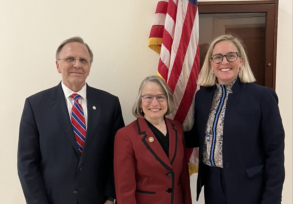 Thank you @RepMMM for meeting with @TrinityHealth leaders Mike Slubowski & Mary Cownie of @MercyOne_Iowa to discuss holding providers accountable for both the total cost of care and outcomes for their patients. #HealthCareTransformation #TrinityHealthOnTheHill