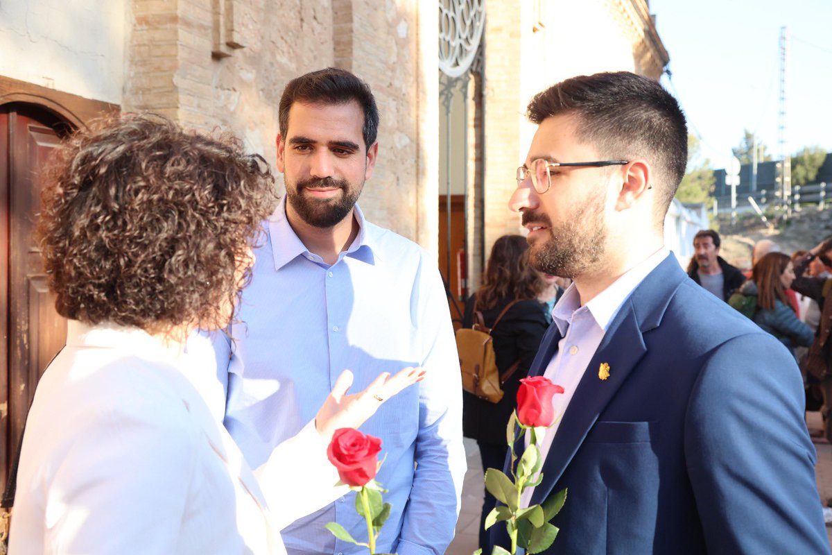 Como ha dicho esta tarde el Ministro @felixbolanosg junto a @DianaMorantR en el Paredón de Paterna: “Concordia es una palabra demasiado bonita como para definir la infamia de Ley que mañana da su primer paso en @cortsval” No permitiremos que equiparen democracia y dictadura✊🏼💜