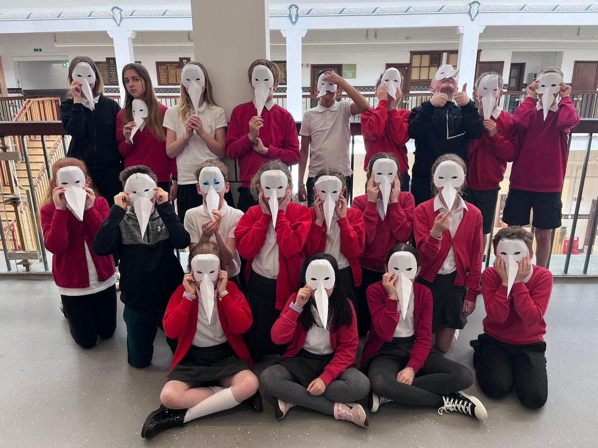 P6b made Punchinello masks today after reading a chapter from their class novel Euro Spies by @ljlittleson #wholeclassreading #goodbook #youneedtoreadit