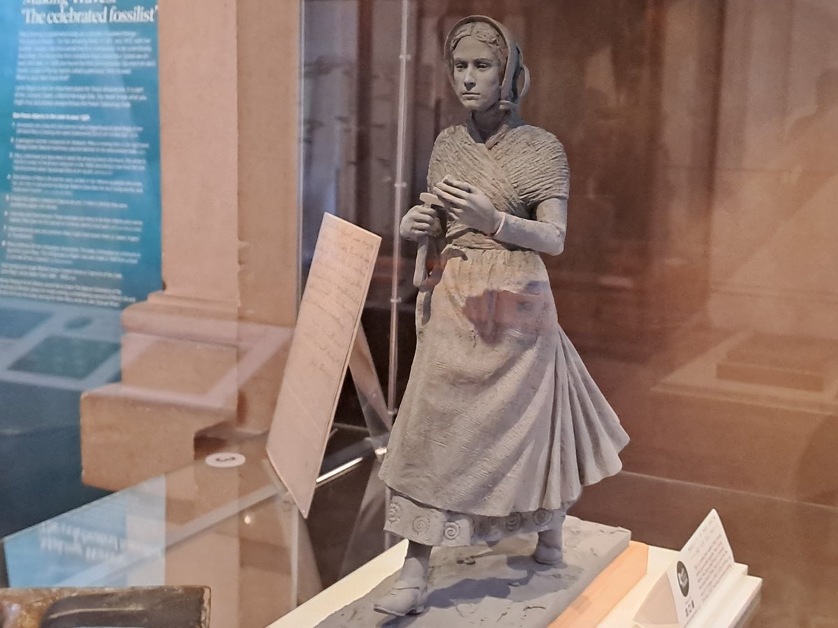 There's only two weeks left to come and see Mary Anning as part of Making Waves, before she is back on the road again to @natstonecentre on the next exciting leg of her UK tour. Thanks to @MaryAnningRocks and @GeolAssoc. bristolmuseums.org.uk/bristol-museum… #MaryAnning #geology