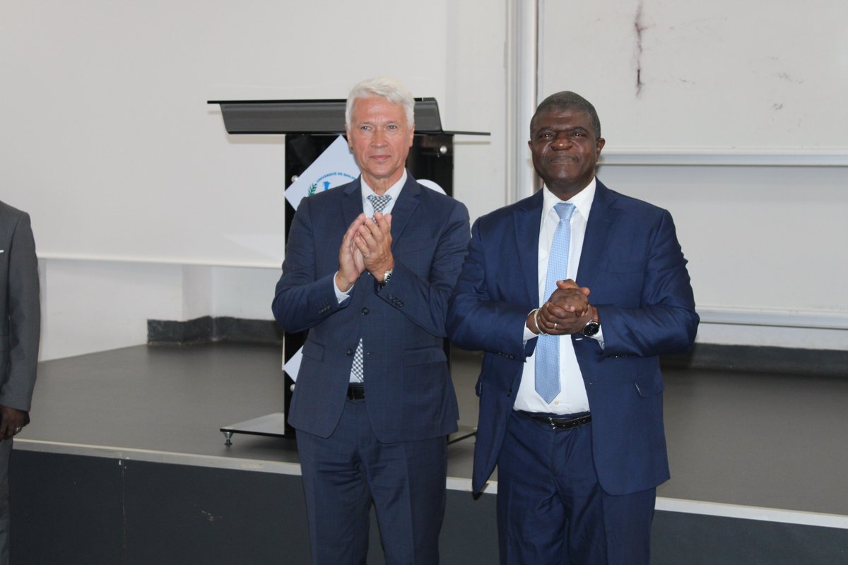 SanUniversite's tweet photo. L’Université Polytechnique de San Pedro a reçu, ce Mardi 16 Avril 2024, dans ses locaux, S.E.M. Alexey SALTYKOV, Ambassadeur de la Fédération de Russie en Côte d’Ivoire. https://t.co/SYuDm22BaW
