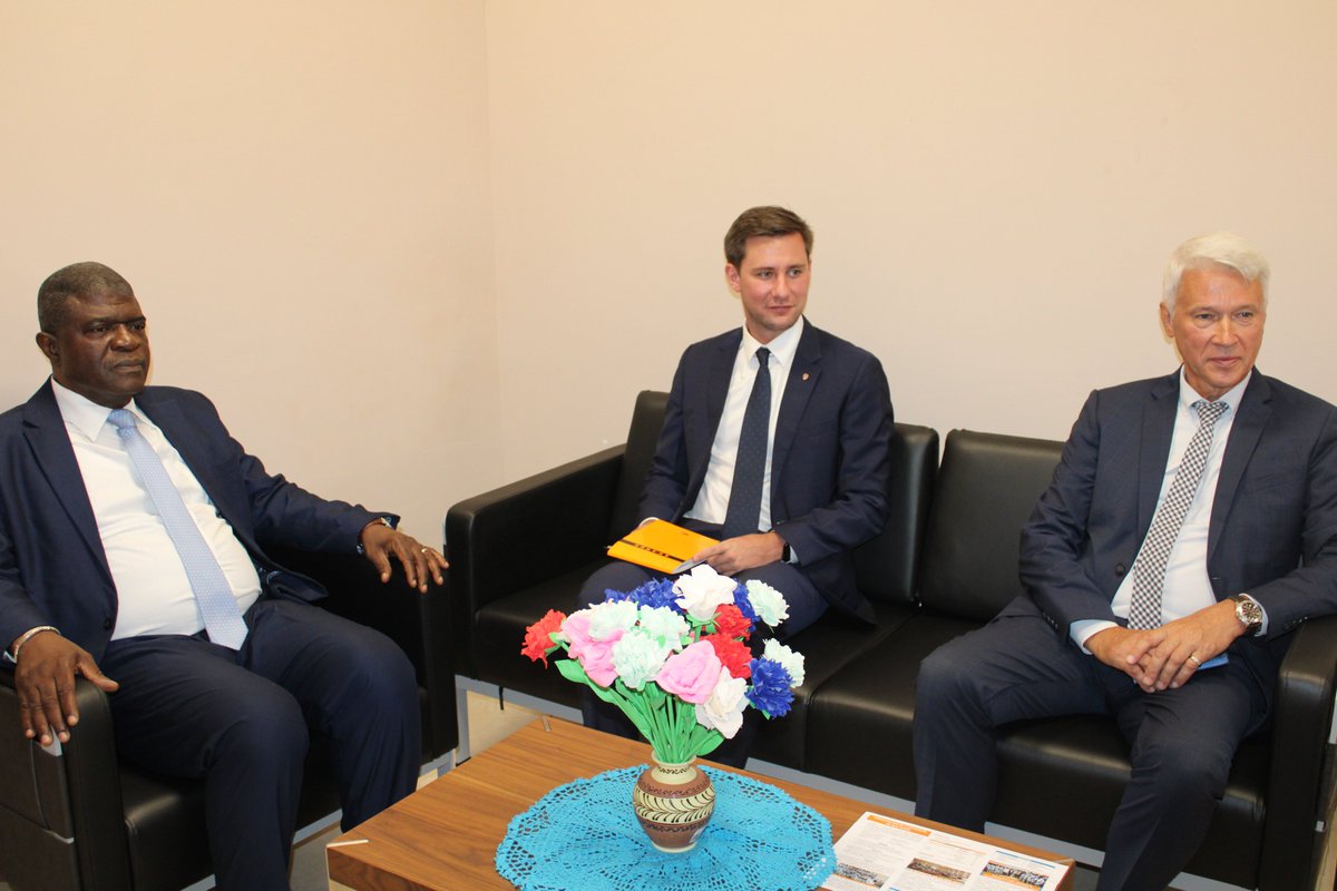 SanUniversite's tweet photo. L’Université Polytechnique de San Pedro a reçu, ce Mardi 16 Avril 2024, dans ses locaux, S.E.M. Alexey SALTYKOV, Ambassadeur de la Fédération de Russie en Côte d’Ivoire. https://t.co/SYuDm22BaW