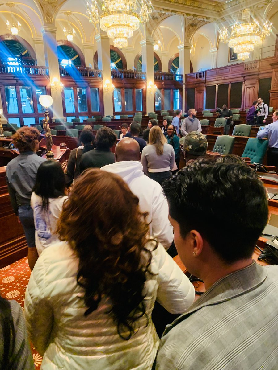 advanceillinois's tweet photo. Looking forward to lifting up our whys for why our lawmakers must prioritize #highered investments that make going to college, persisting & earning a degree more equitable. #transformILHE https://t.co/7wdBBqoyIt