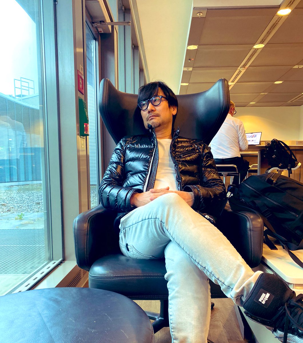 Hideo Kojima today. 本日の小島監督。