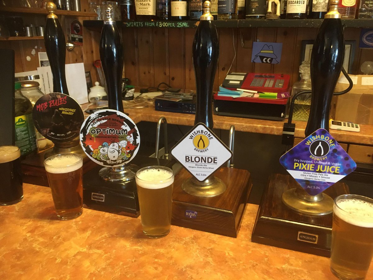 We start the week with 4 ales from 3 breweries and 2 counties represented - Just 1 pub! See you soon. @Wensleydale_Ale @DeeplyVBrewery @WishboneBrewery @HullCAMRA