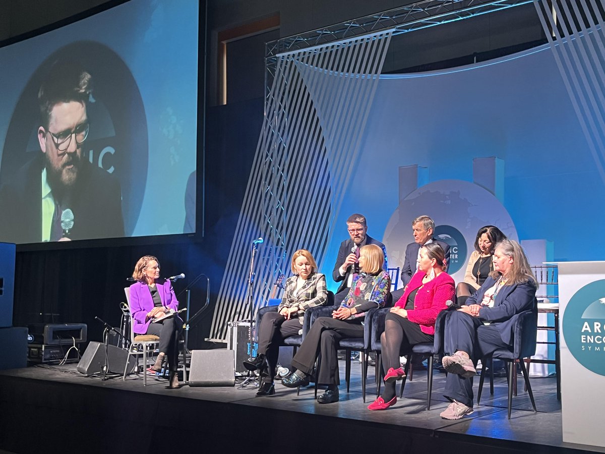 One participant in the @AESymposium last week was Norwegian State Secretary @EivindVP. He spoke on several panels (including with Senator @lisamurkowski) and highlighted the need to maintain the Arctic Council as the main format for governance and cooperation in the region.