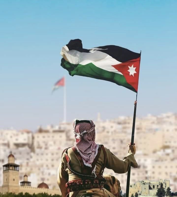 basbous2000's tweet photo. فوقَ هامِ الرِّجالِ

#يوم_العلم_الأردني https://t.co/oJ30pbUWGZ