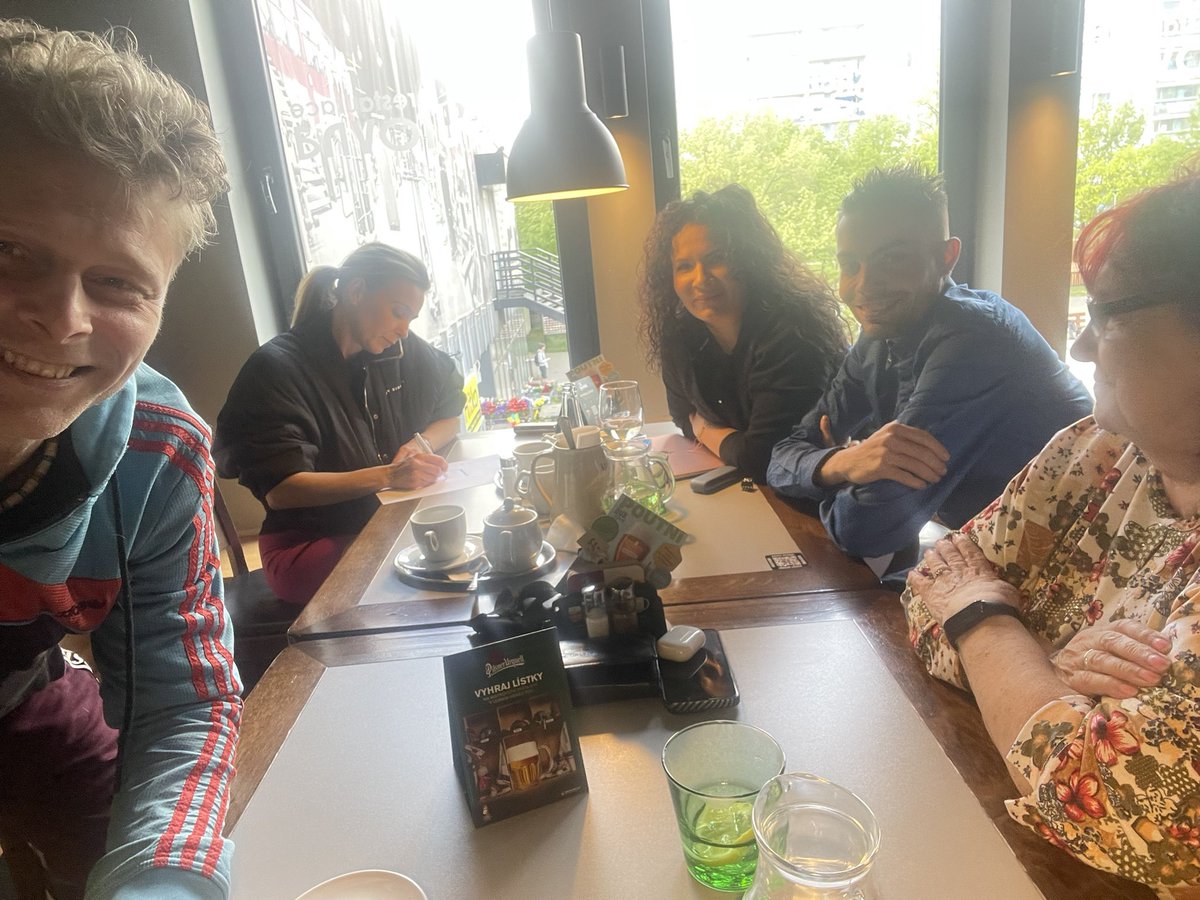 SimekOfficial's tweet photo. Makáme a brzy představíme světu velké věci https://t.co/ieVplLBi6B