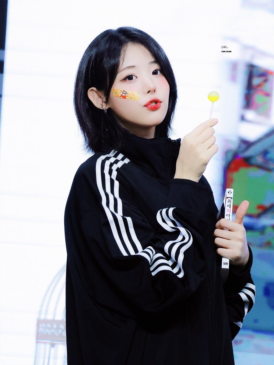 240414 얼짱 선배🩵

#QWER #히나 #냥뇽녕냥 #Hina
@hapycb https://t.co/Pspf5SfWaj
