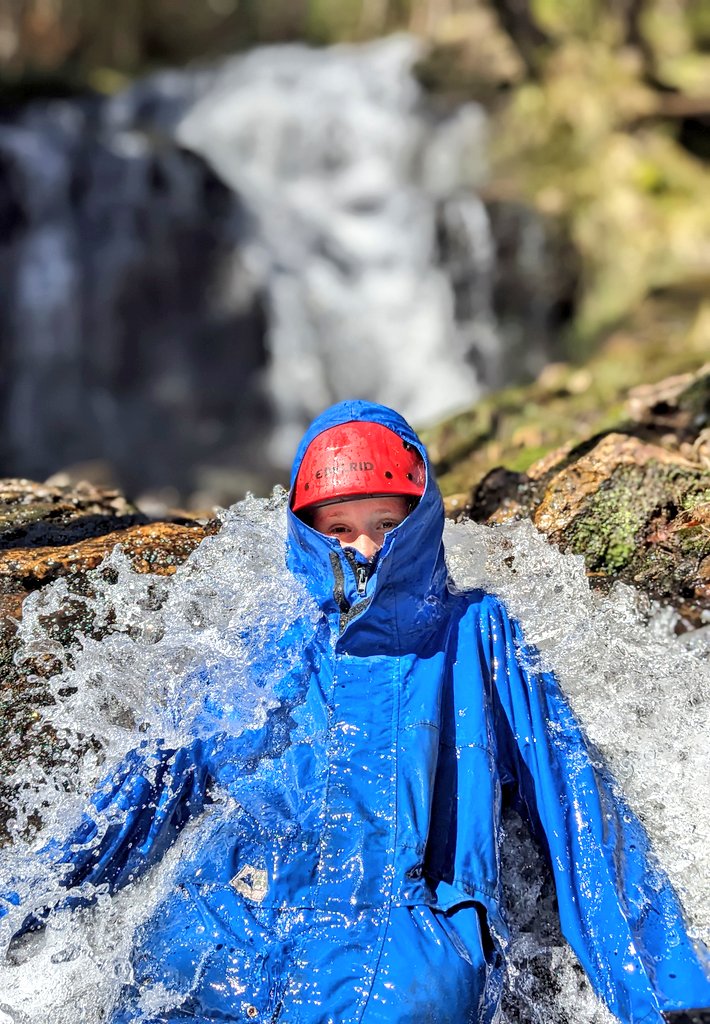 What an absolute cracker of a day with @HyndlandPS 🙌 In what seems like an eternity the sun came out....!🥳😎 Which set the scene for making some brilliant #corememories for our day exploring the landscape of the #succothboulders 🏔️💪 @BlairvadachOEC #HyndlandBV24 #BV50years