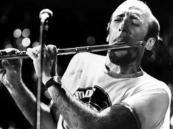 The great jazz flutist Herbie Mann was born today in 1930.  He played tenor sax & clarinet and was one of the first jazz musicians to specialize on the flute.  Here is one of many tunes on which I was proud to play ow.ly/RPec50Rf6C6 #planetelegance #roncarter #jazz