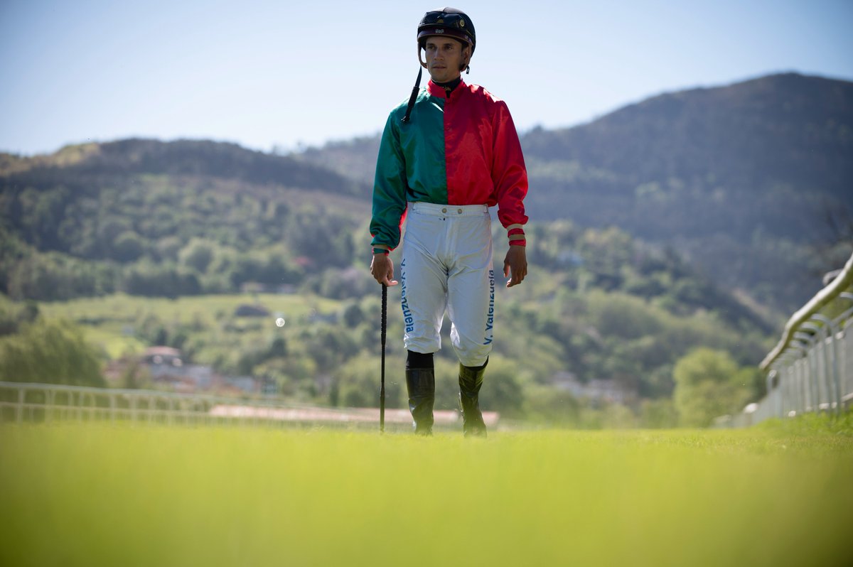 Asociación de Jockeys de España tweet media