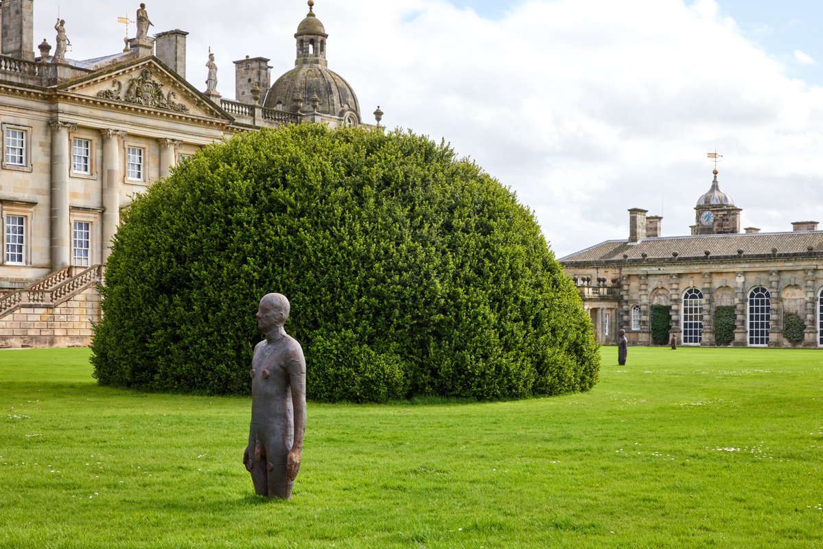 Time Horizon, one of Antony Gormley’s most spectacular large-scale installations, will be shown across the grounds & house at @HoughtonHall2 from 21 April – 31 Oct, the first time the work will be staged in the UK! Read more: visitnorfolk.co.uk/post/antony-go… 📷: Pete Higgins #Norfolk