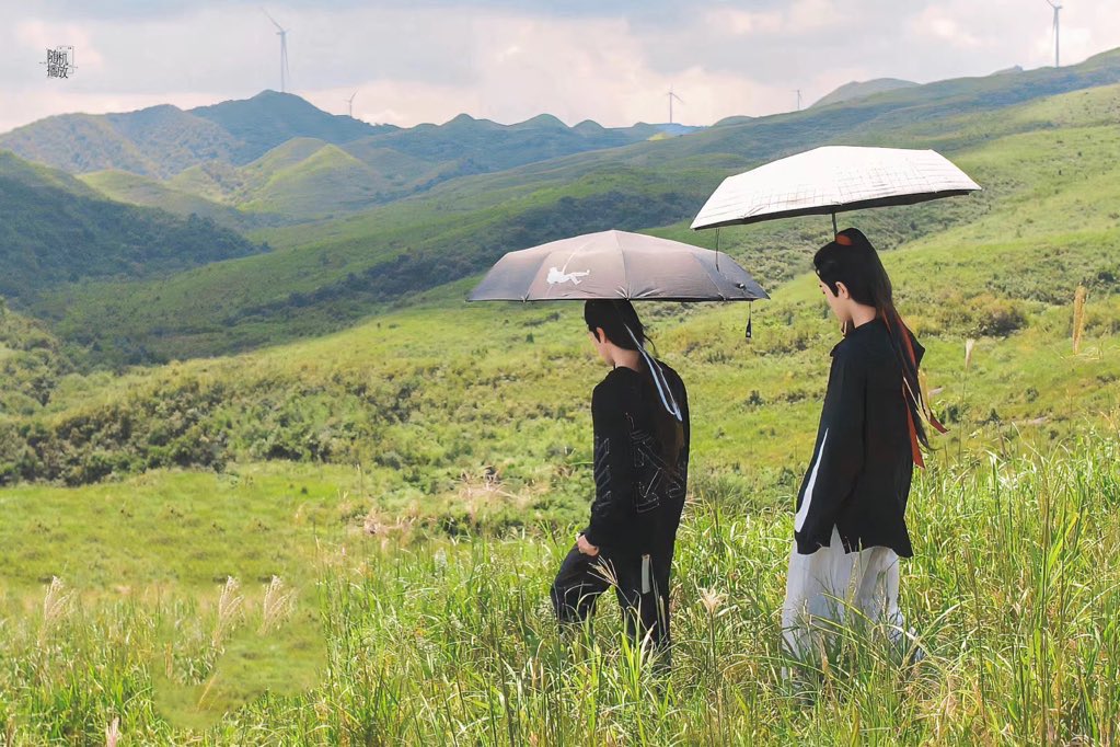 nahz_oaix's tweet photo. cql/the untamed’s behind-the-scenes of xiao zhan and wang yibo, in chronological order; a 🧵 https://t.co/7h9gyX4VVJ