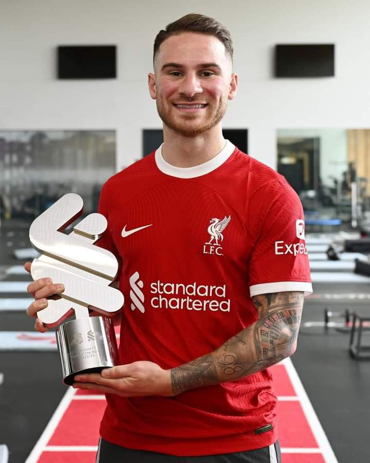 🚨 Alexis Mac Allister is named Liverpool's player of the month of March 🇦🇷❤️