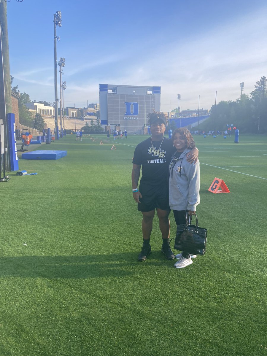 Had an amazing time at Duke university Thank you @HCWillieSimmons @Coach_MannyDiaz for an amazing experience !!! @OHSKnightsFB