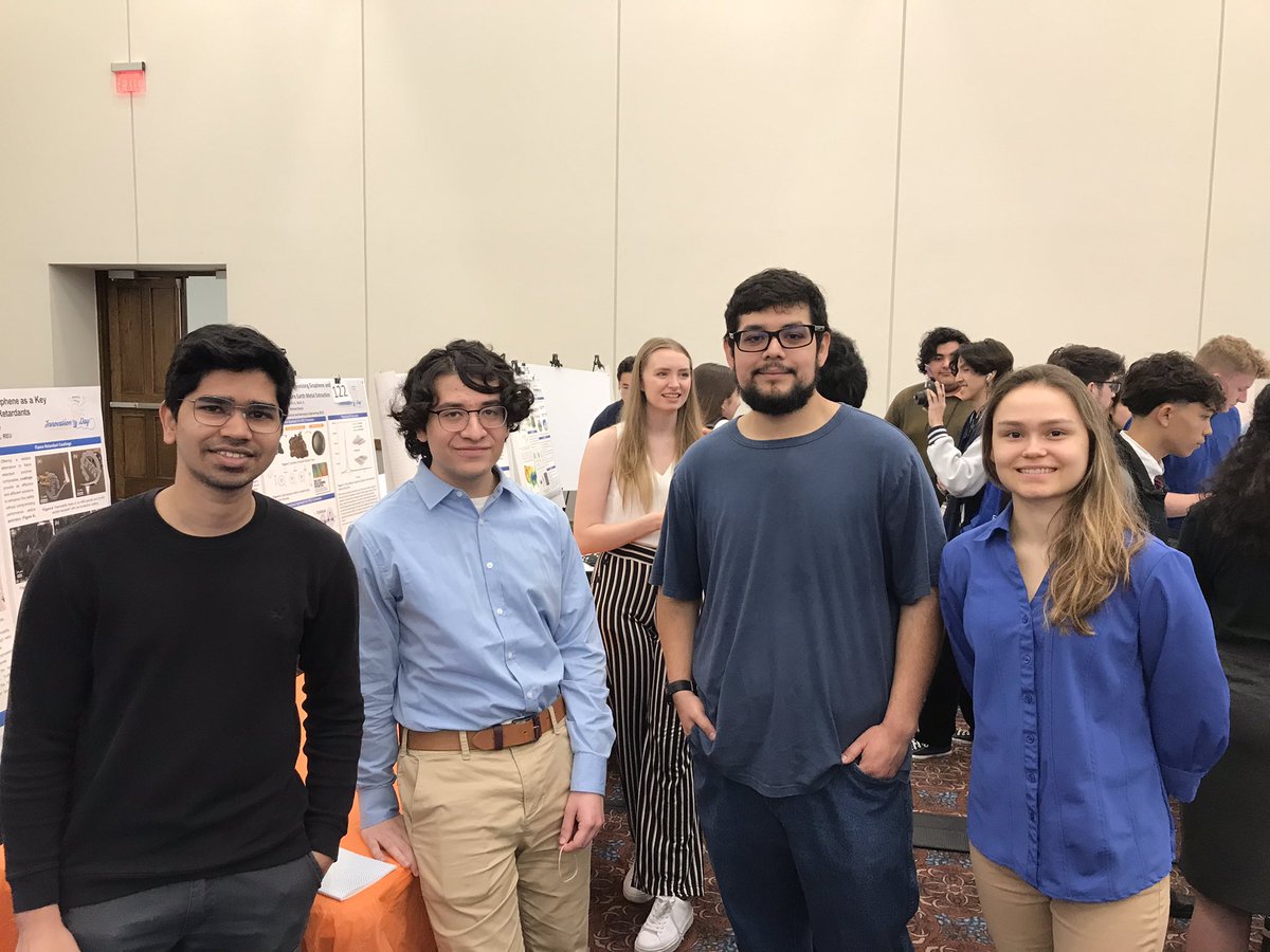 michaelbozlar's tweet photo. BNL undergraduate and M.S. students are presenting an excellent lineup of posters at @mavengineering @uta_mae Innovation Day! I’m very grateful to all my students for their hard work! https://t.co/3eD7qb2wo0