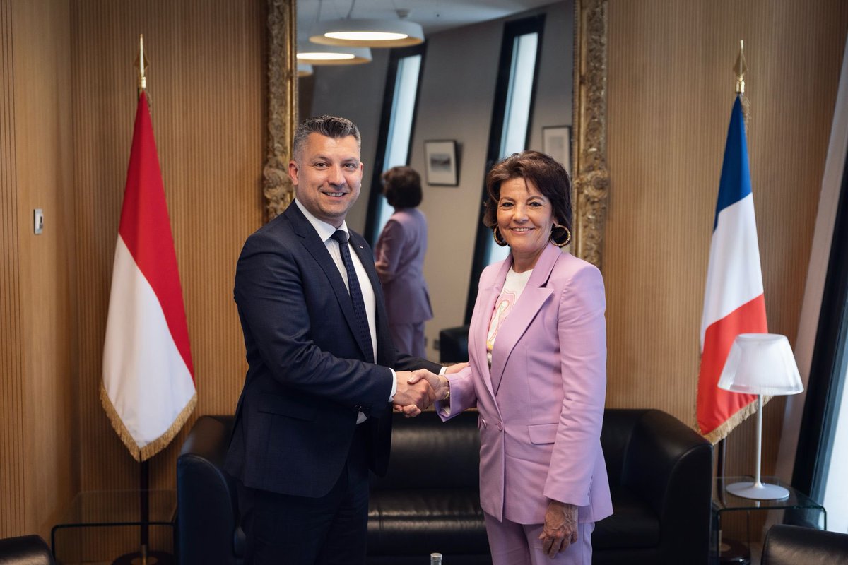 🇫🇷🇲🇨Présidente du groupe d’amitié France-Monaco, j’ai tenu à venir saluer <a href="/ThomasBrezzo/">Thomas BREZZO</a> nouvellement élu Président du Conseil national de la Principauté de Monaco et l’assurer de la continuité des liens d’amitié entre nos deux pays, de la volonté de renforcer nos relations de