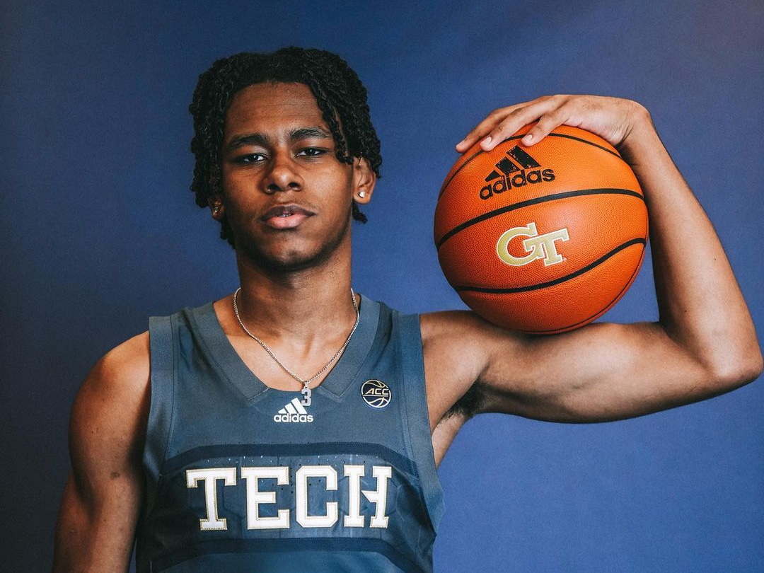 #GaTech sits at 13th in the country in the @RivalsHoops team rankings after the final ranking update. Signees Jaeden Mustaf and Darrion Sutton got bumps in their rankings. georgiatech.rivals.com/news/tech-comm…