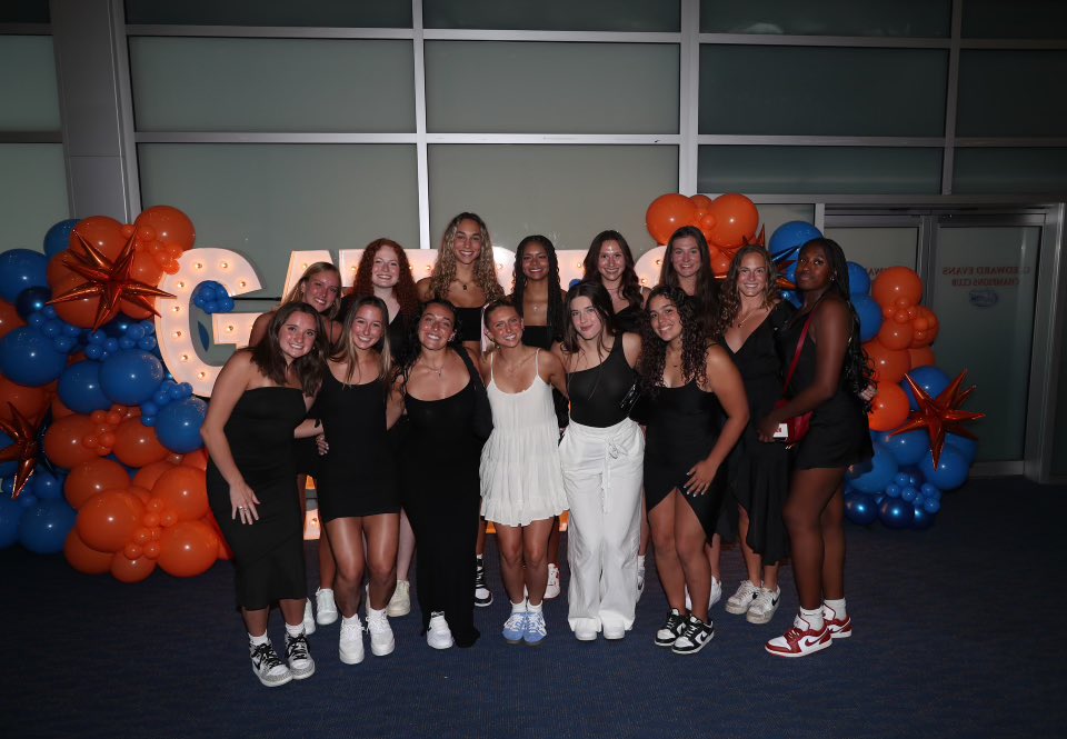 Picture Perfect✨ Uniform looked a little different last night for the Gator Gala 🔥 #GoGators